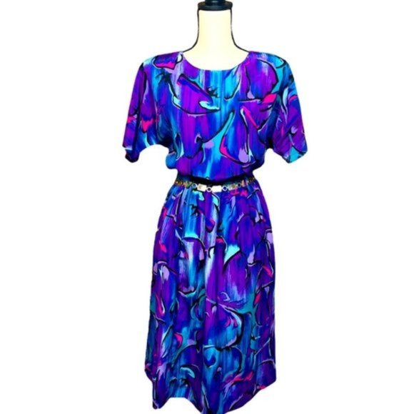 Casual Campus of California Dresses & Skirts - Vintage floral print set